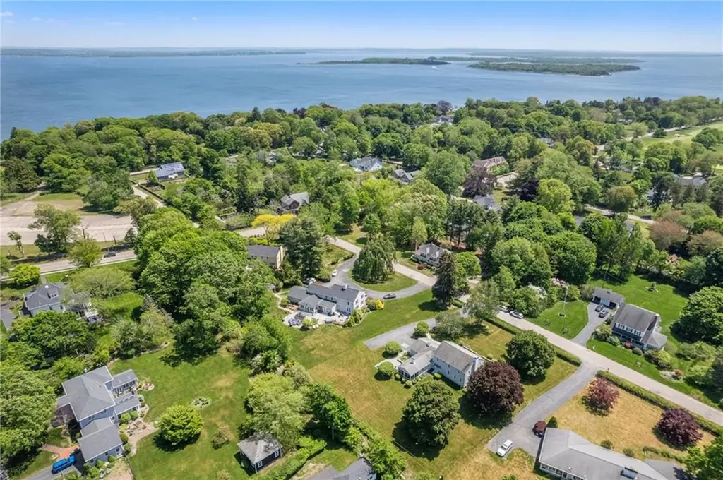 41 Kirby Avenue Warwick RI 02889