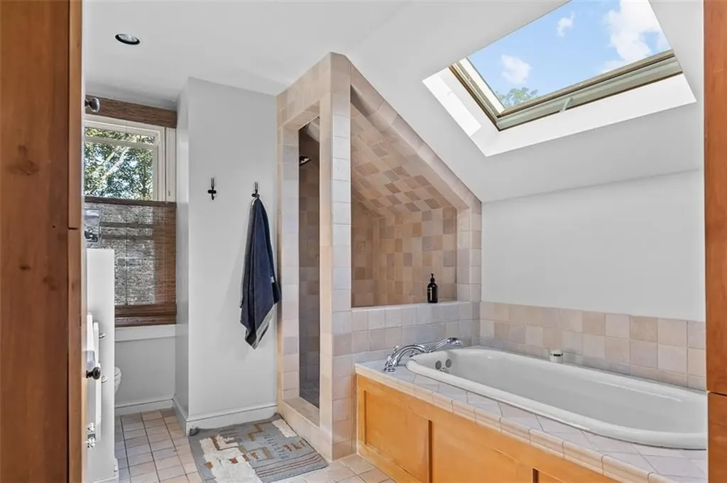 46 Hammond Street Newport RI 02840