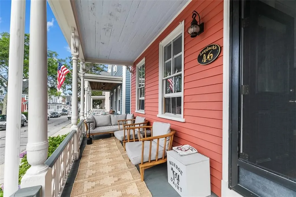 46 Hammond Street Newport RI 02840