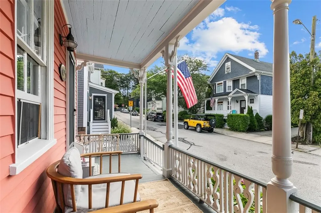 46 Hammond Street Newport RI 02840