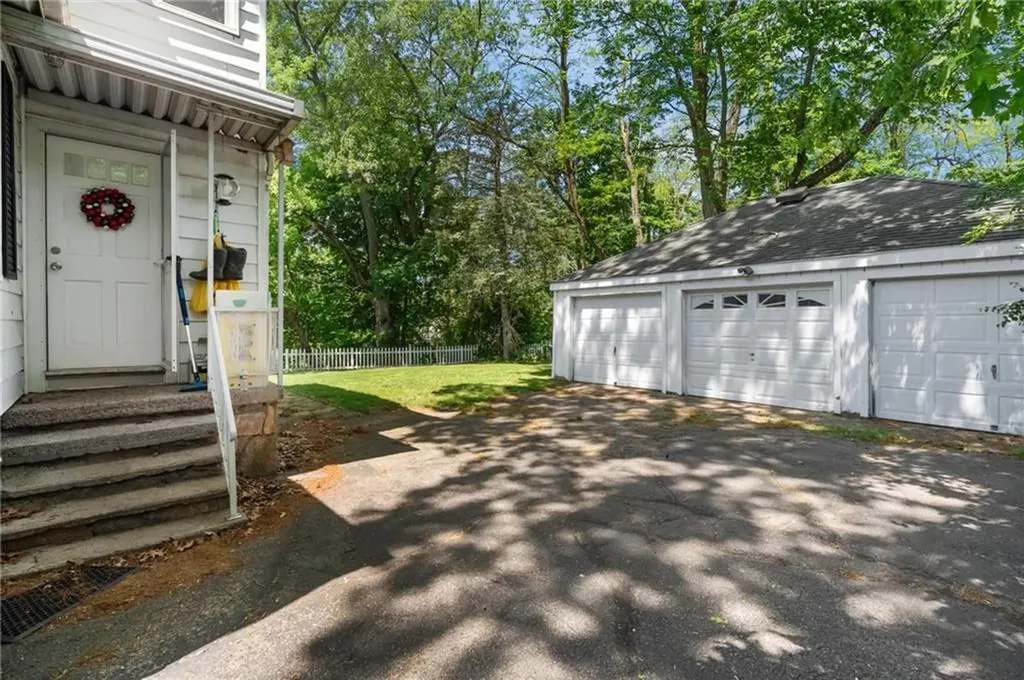 129 Lefrancois Boulevard Woonsocket RI 02895