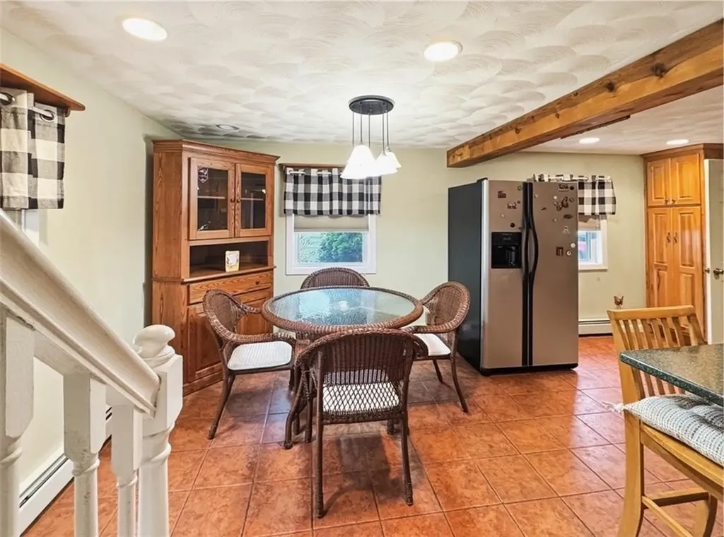 628 Robinson Street Woonsocket RI 02895