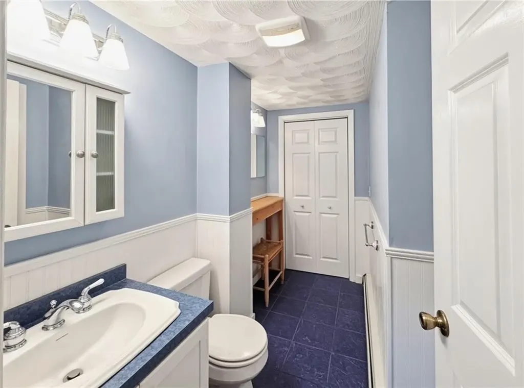 628 Robinson Street Woonsocket RI 02895