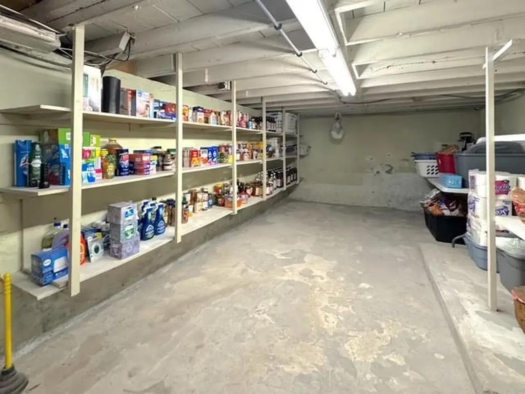 628 Robinson Street Woonsocket RI 02895