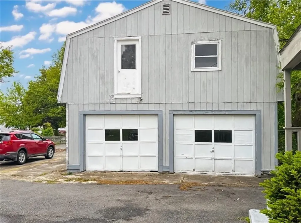 628 Robinson Street Woonsocket RI 02895