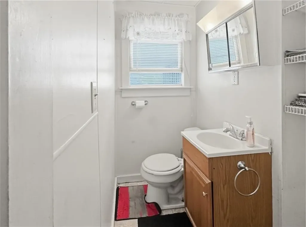 628 Robinson Street Woonsocket RI 02895