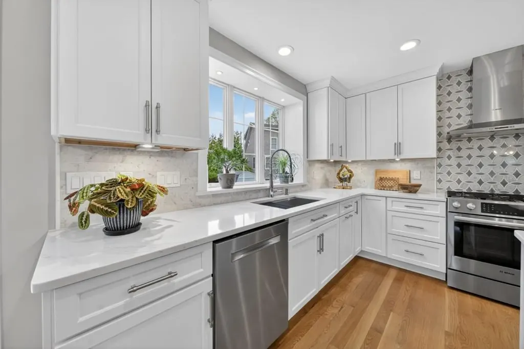 42 Windsor Street Jamestown RI 02835