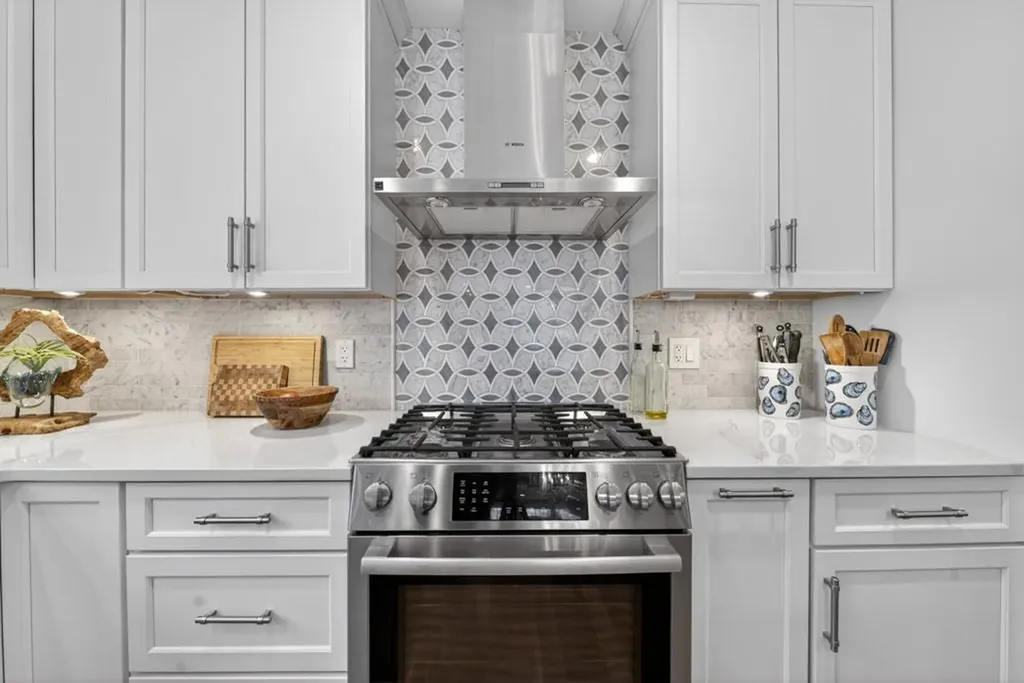 42 Windsor Street Jamestown RI 02835