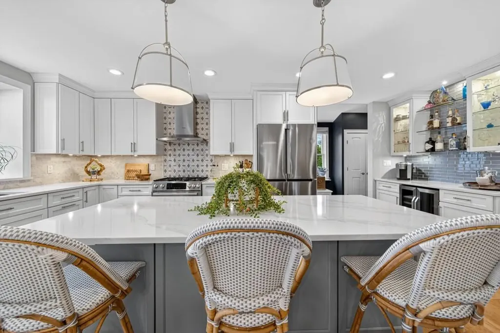 42 Windsor Street Jamestown RI 02835