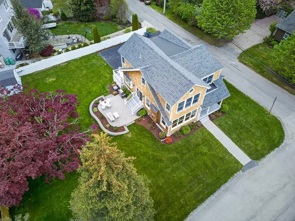 42 Windsor Street Jamestown RI 02835