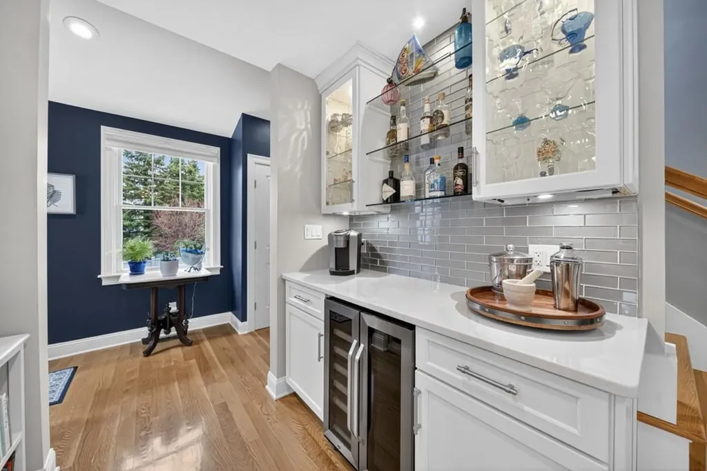 42 Windsor Street Jamestown RI 02835