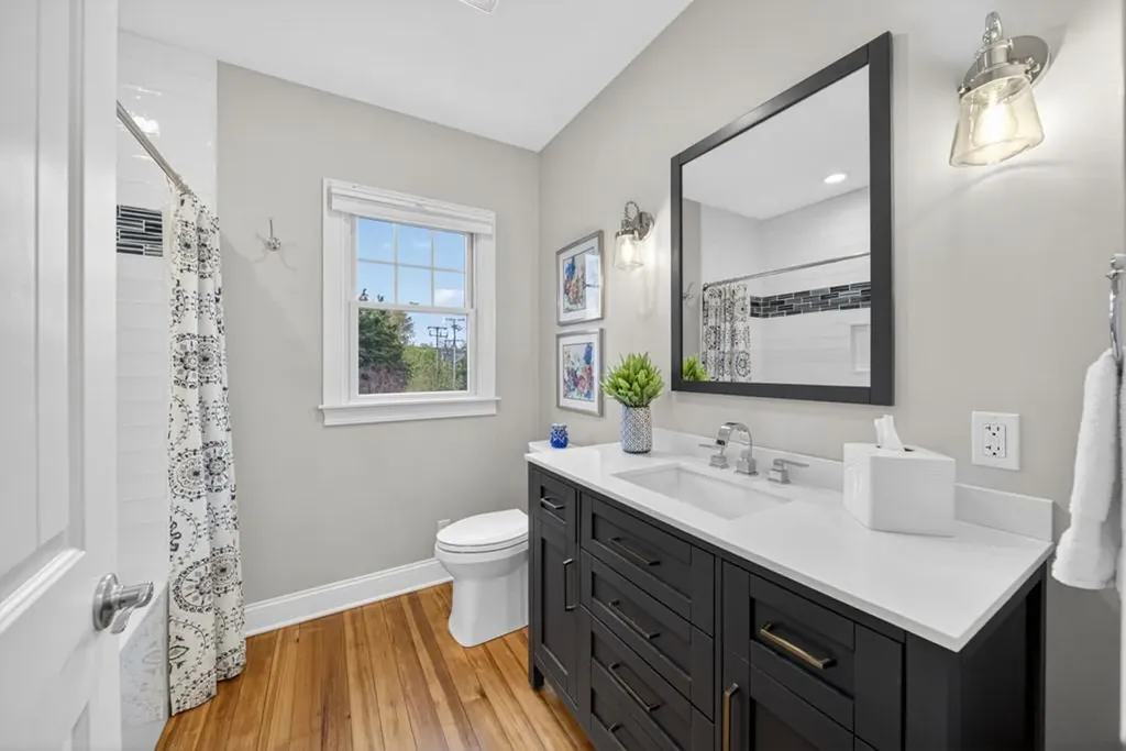 42 Windsor Street Jamestown RI 02835