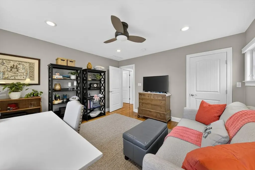 42 Windsor Street Jamestown RI 02835