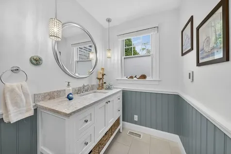 42 Windsor Street Jamestown RI 02835