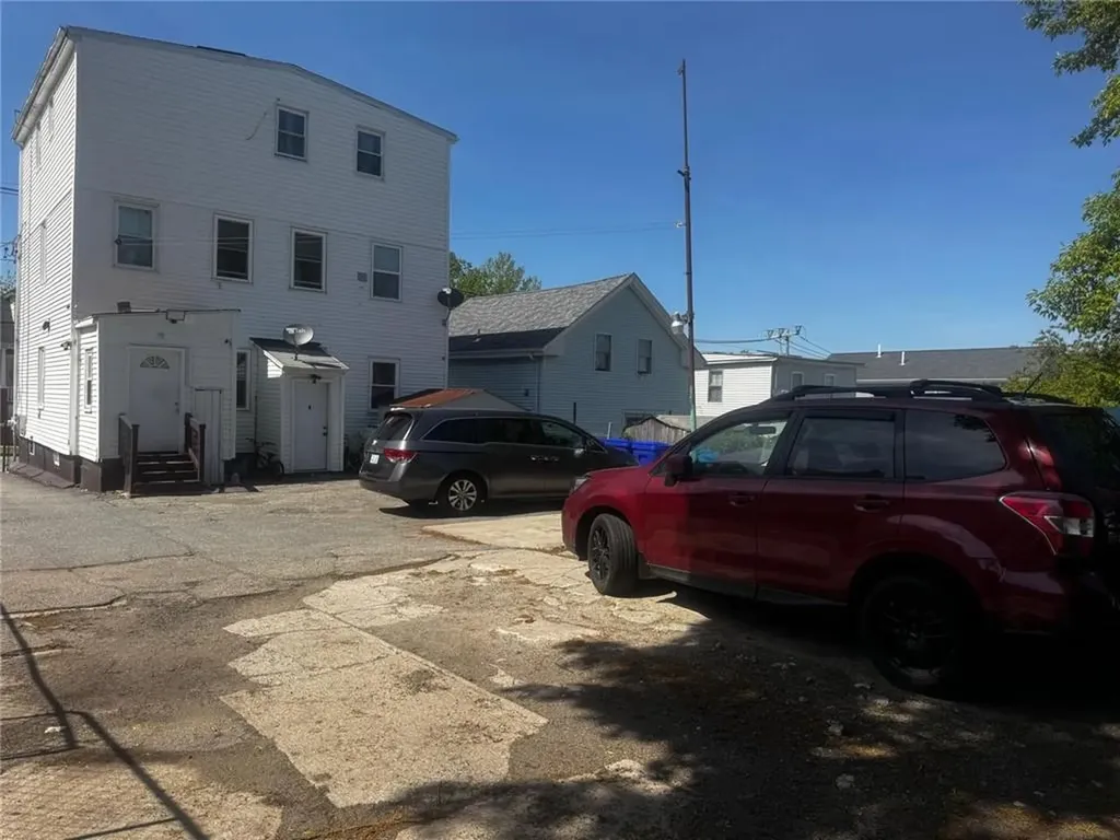 194 Pavilion Avenue Providence RI 02905