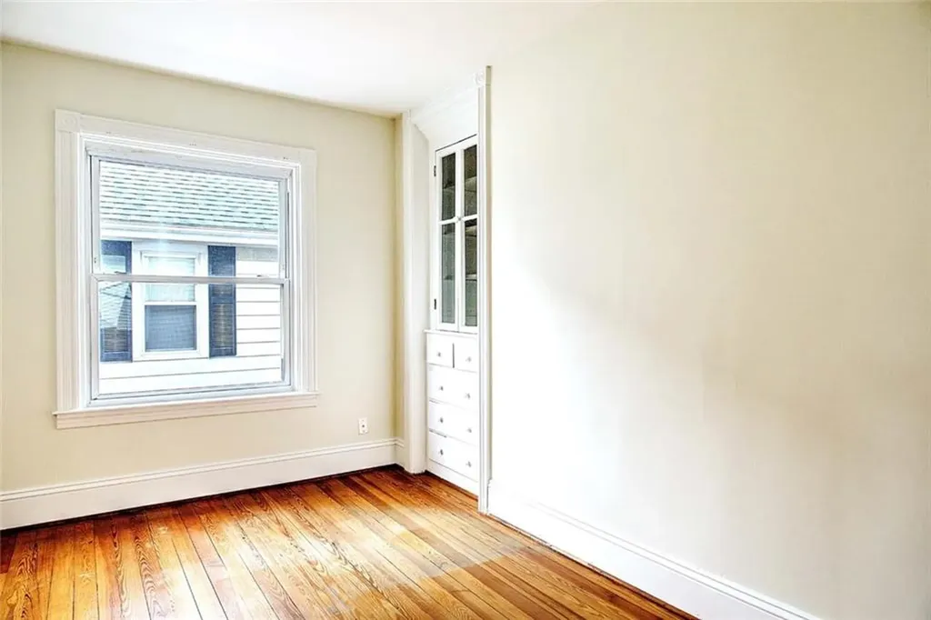 137 Hunts Avenue Pawtucket RI 02861