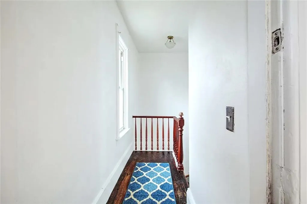 137 Hunts Avenue Pawtucket RI 02861