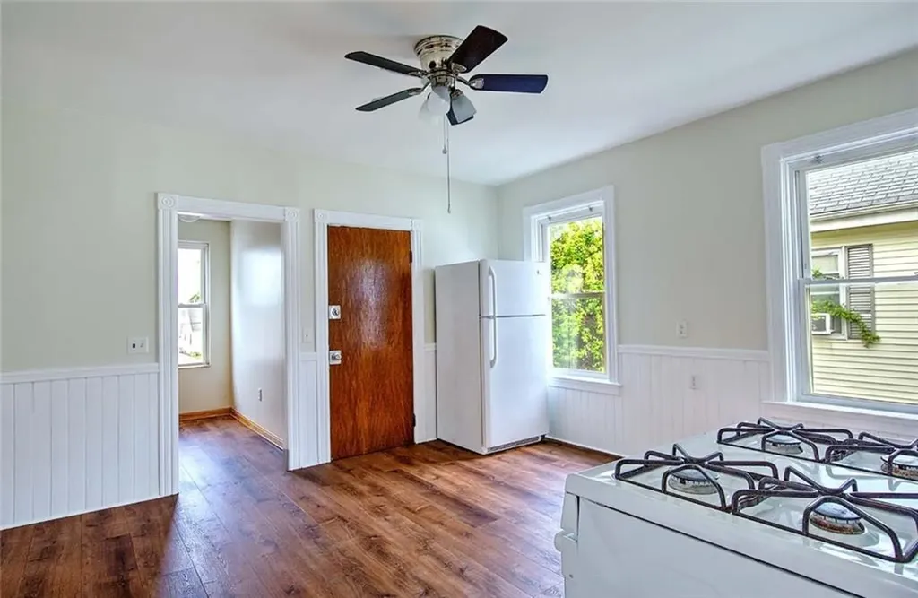 137 Hunts Avenue Pawtucket RI 02861