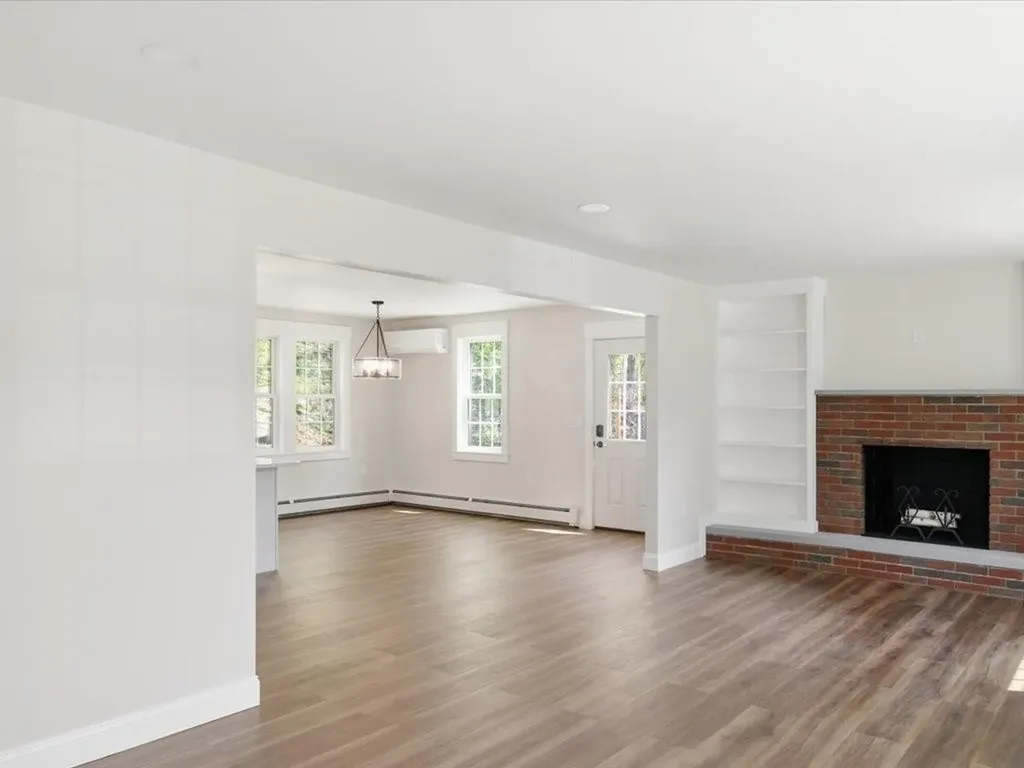 90 Ashaway Road Westerly RI 02891