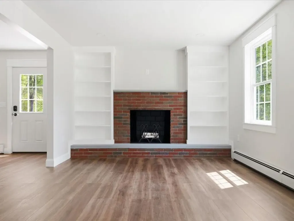 90 Ashaway Road Westerly RI 02891