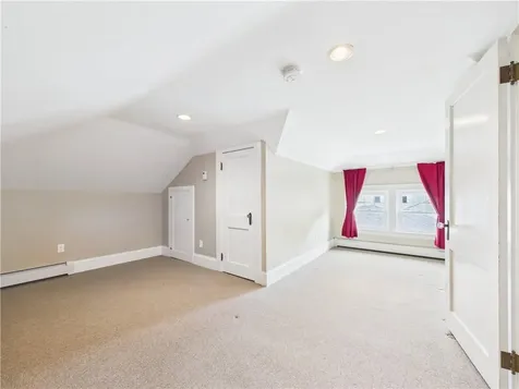 11 Hall Avenue Warren RI 02885