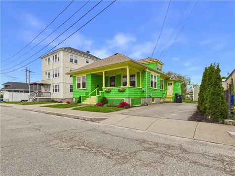 11 Hall Avenue Warren RI 02885