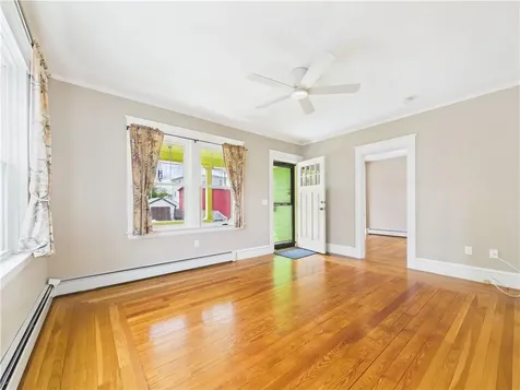 11 Hall Avenue Warren RI 02885