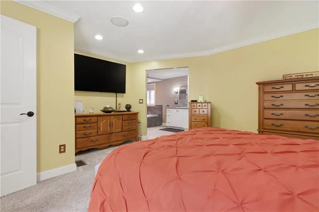 304 Gauthier Drive Woonsocket RI 02895