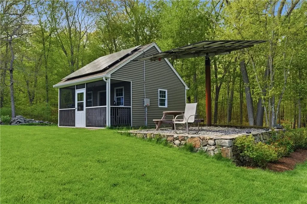 304 Gauthier Drive Woonsocket RI 02895