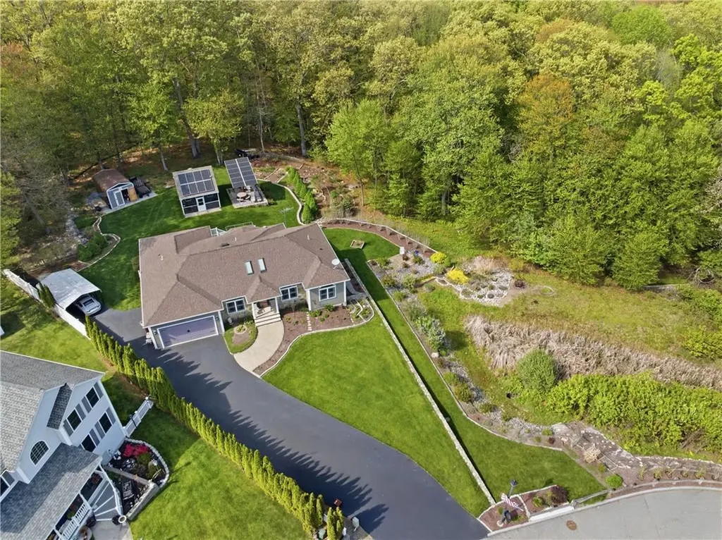 304 Gauthier Drive Woonsocket RI 02895