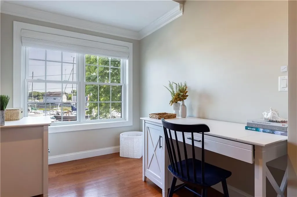 32 Ocean Avenue North Kingstown RI 02852