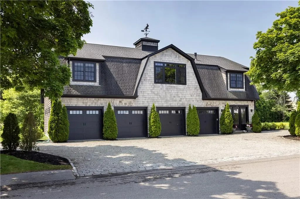 32 Ocean Avenue North Kingstown RI 02852