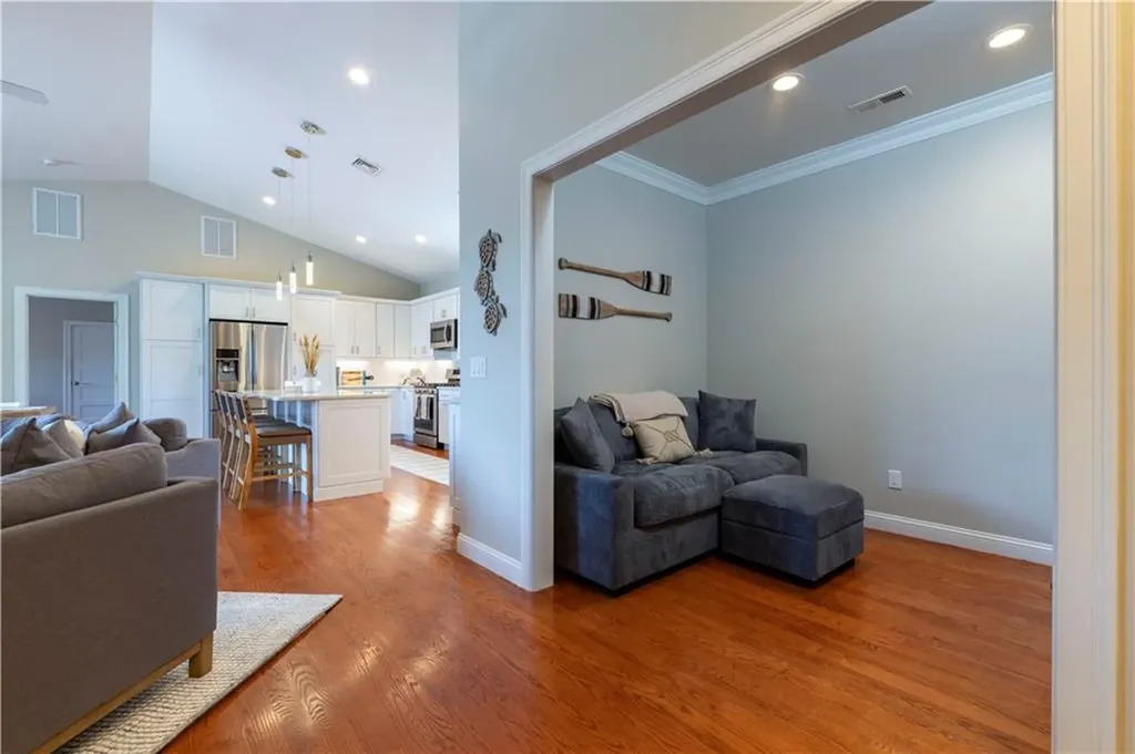 32 Ocean Avenue North Kingstown RI 02852