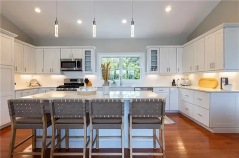32 Ocean Avenue North Kingstown RI 02852