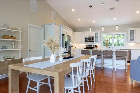 32 Ocean Avenue North Kingstown RI 02852