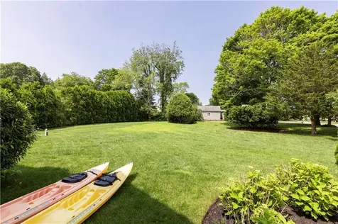32 Ocean Avenue North Kingstown RI 02852