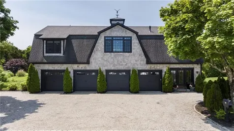 32 Ocean Avenue North Kingstown RI 02852