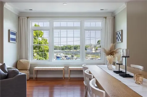 32 Ocean Avenue North Kingstown RI 02852