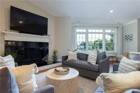 32 Ocean Avenue North Kingstown RI 02852