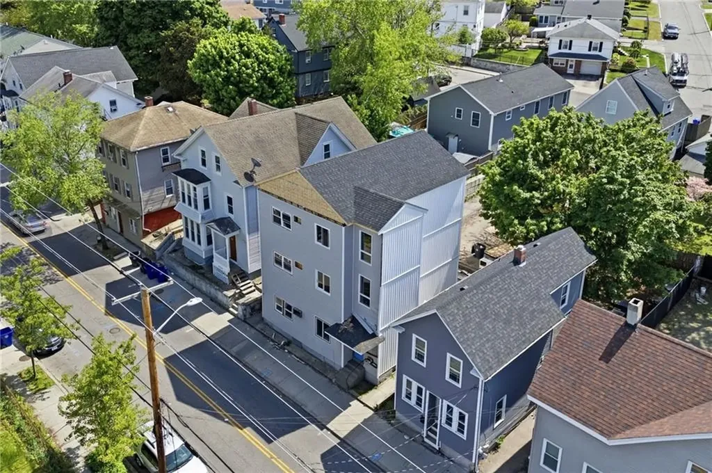 884 Douglas Avenue Providence RI 02908