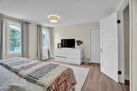 20 Barney Street Warren RI 02885