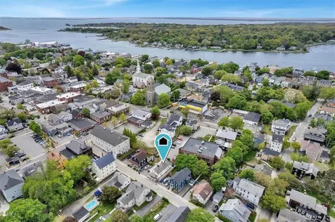 20 Barney Street Warren RI 02885