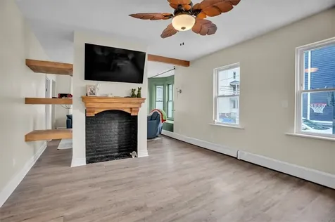 20 Barney Street Warren RI 02885