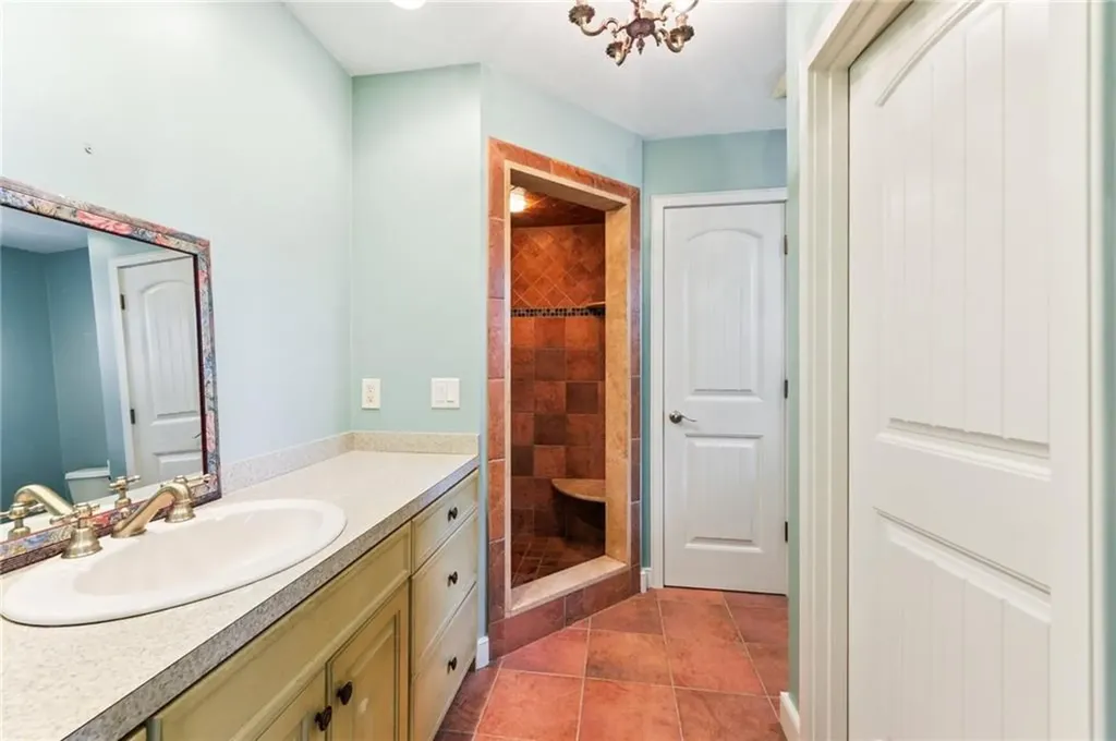 18 Anawan Avenue Narragansett RI 02882