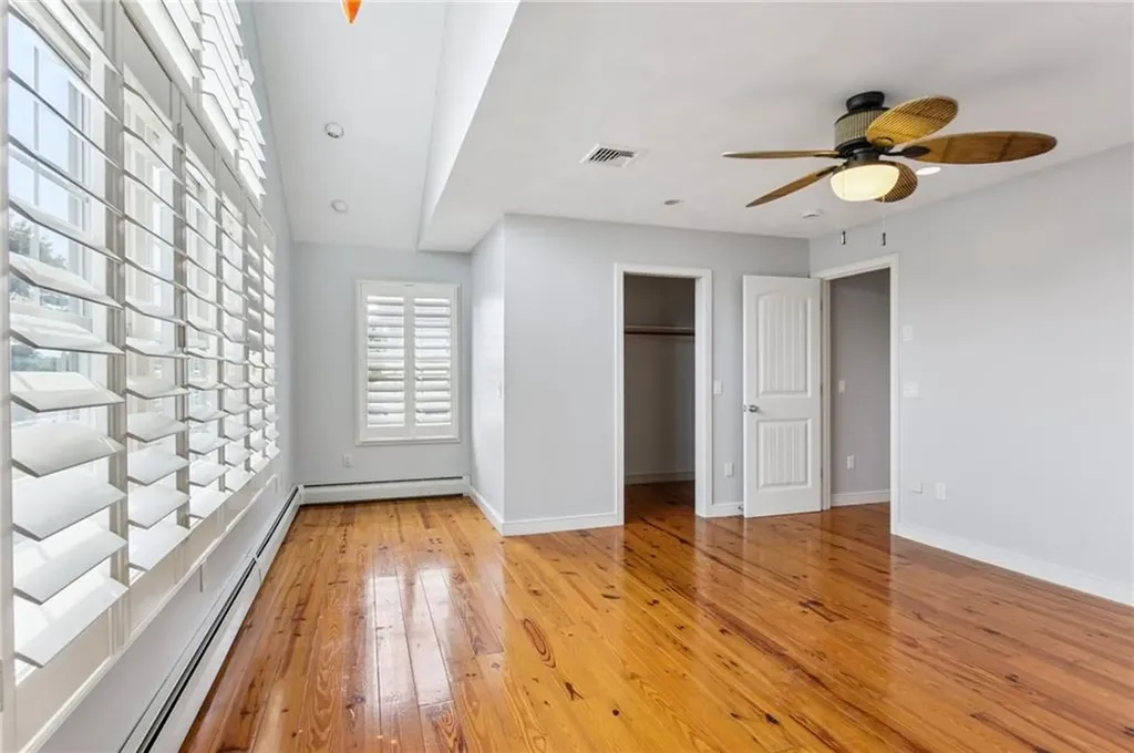 18 Anawan Avenue Narragansett RI 02882