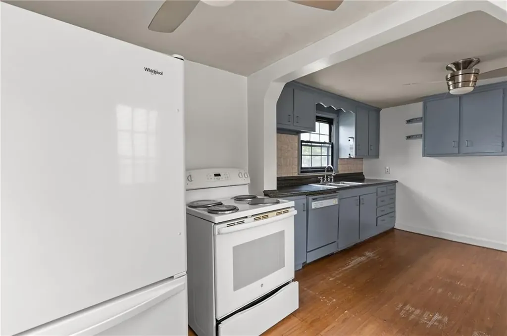 79 Arcadia Avenue Cranston RI 02910