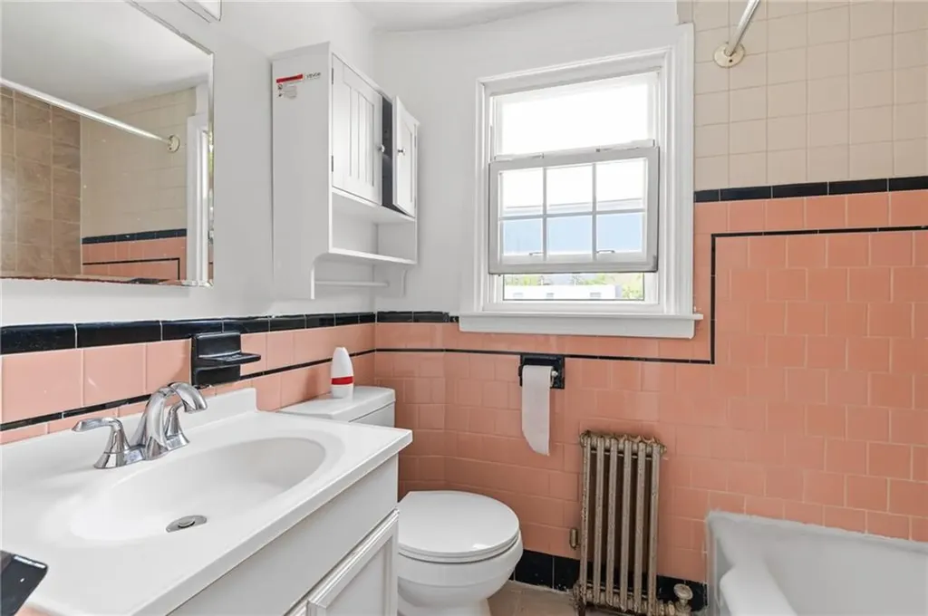 79 Arcadia Avenue Cranston RI 02910