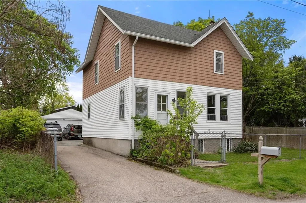 7 Clarke Street Jamestown RI 02835