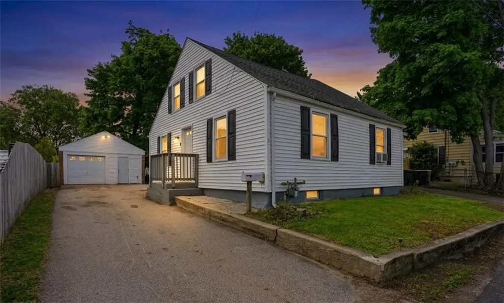 5 Maple Avenue Smithfield RI 02917