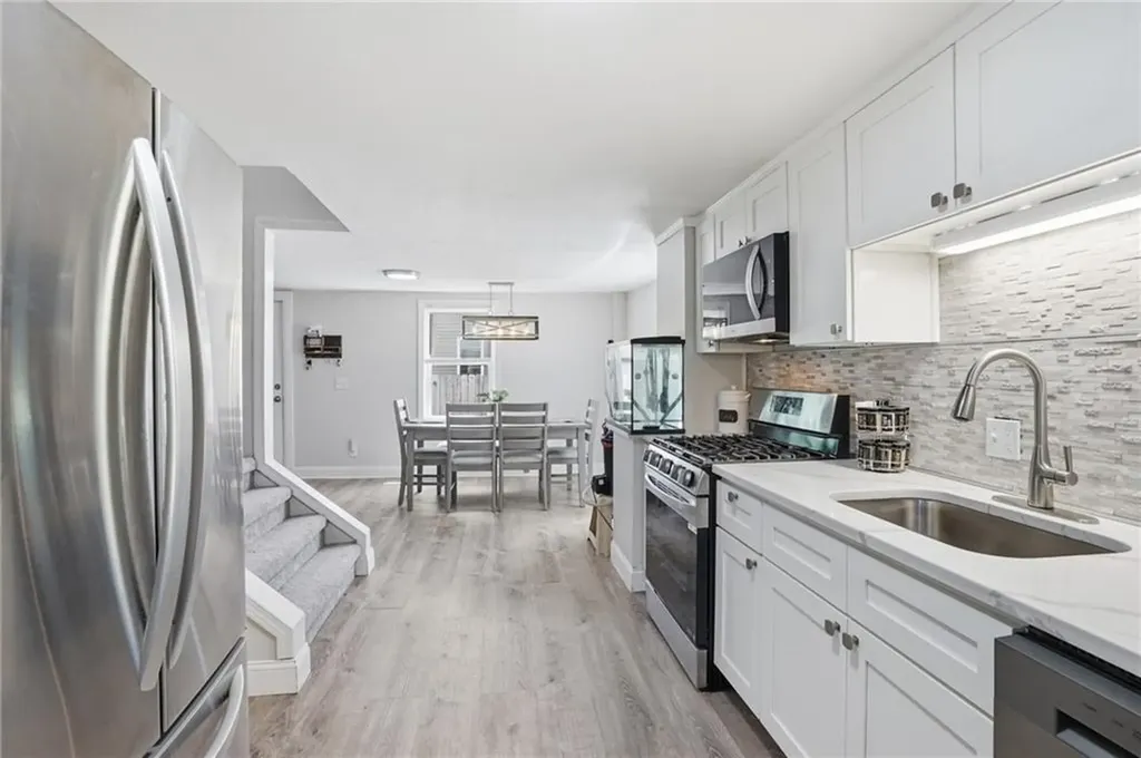 5 Maple Avenue Smithfield RI 02917